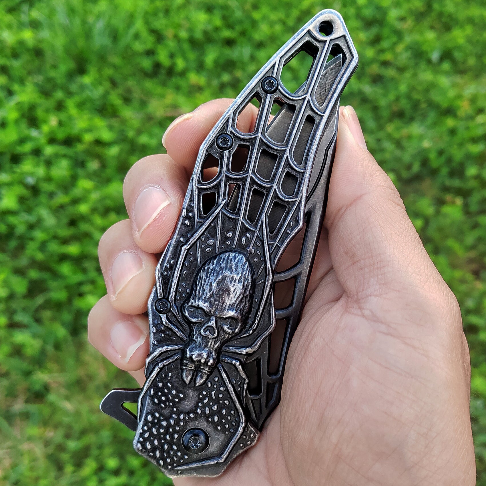 DRAGONSMILE Pocket Folding Knife with 3D Skull Handle